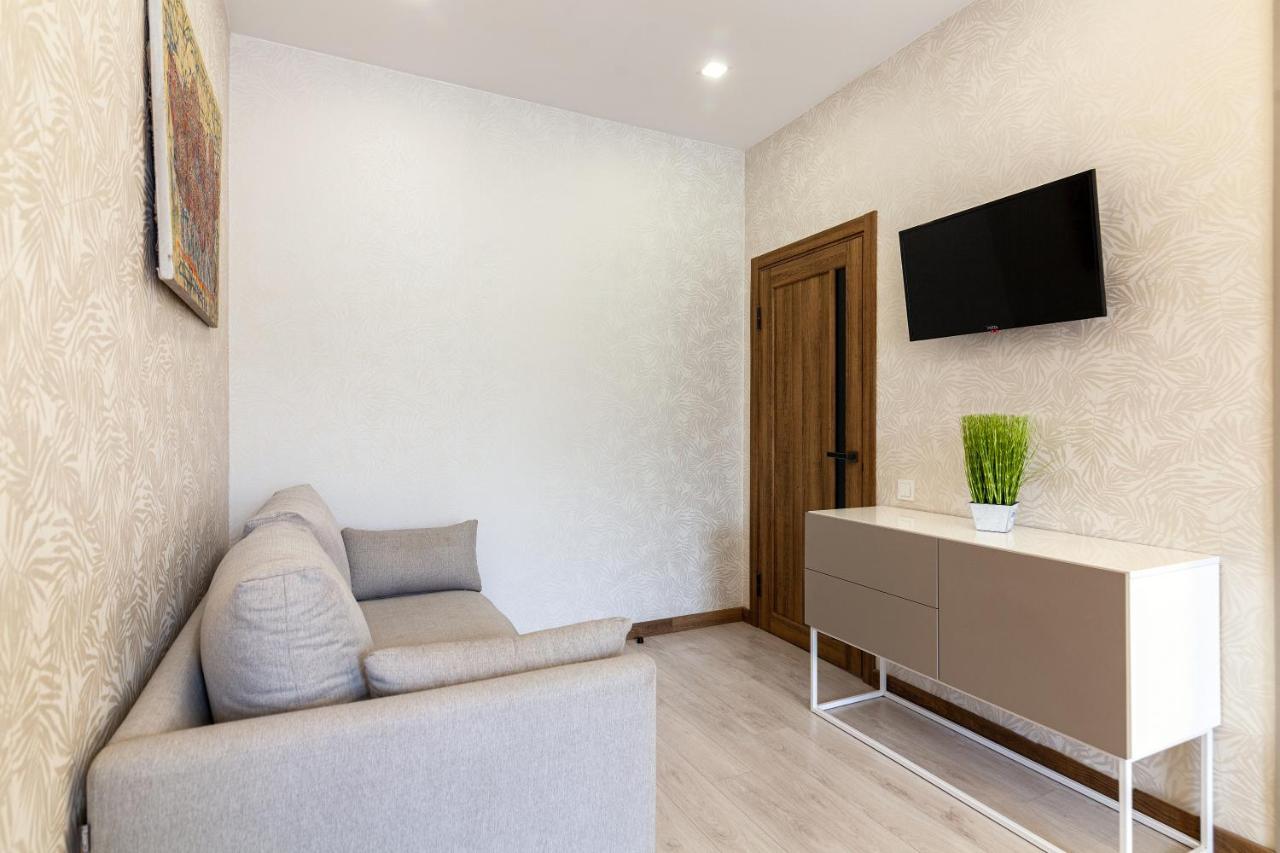Alfa Apartments Svobody 39 Lviv Dış mekan fotoğraf