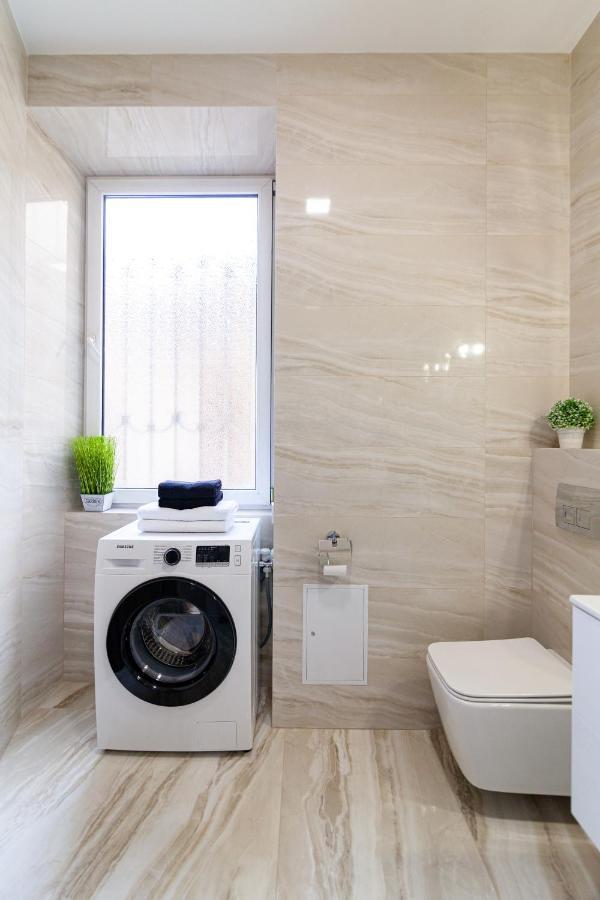 Alfa Apartments Svobody 39 Lviv Dış mekan fotoğraf